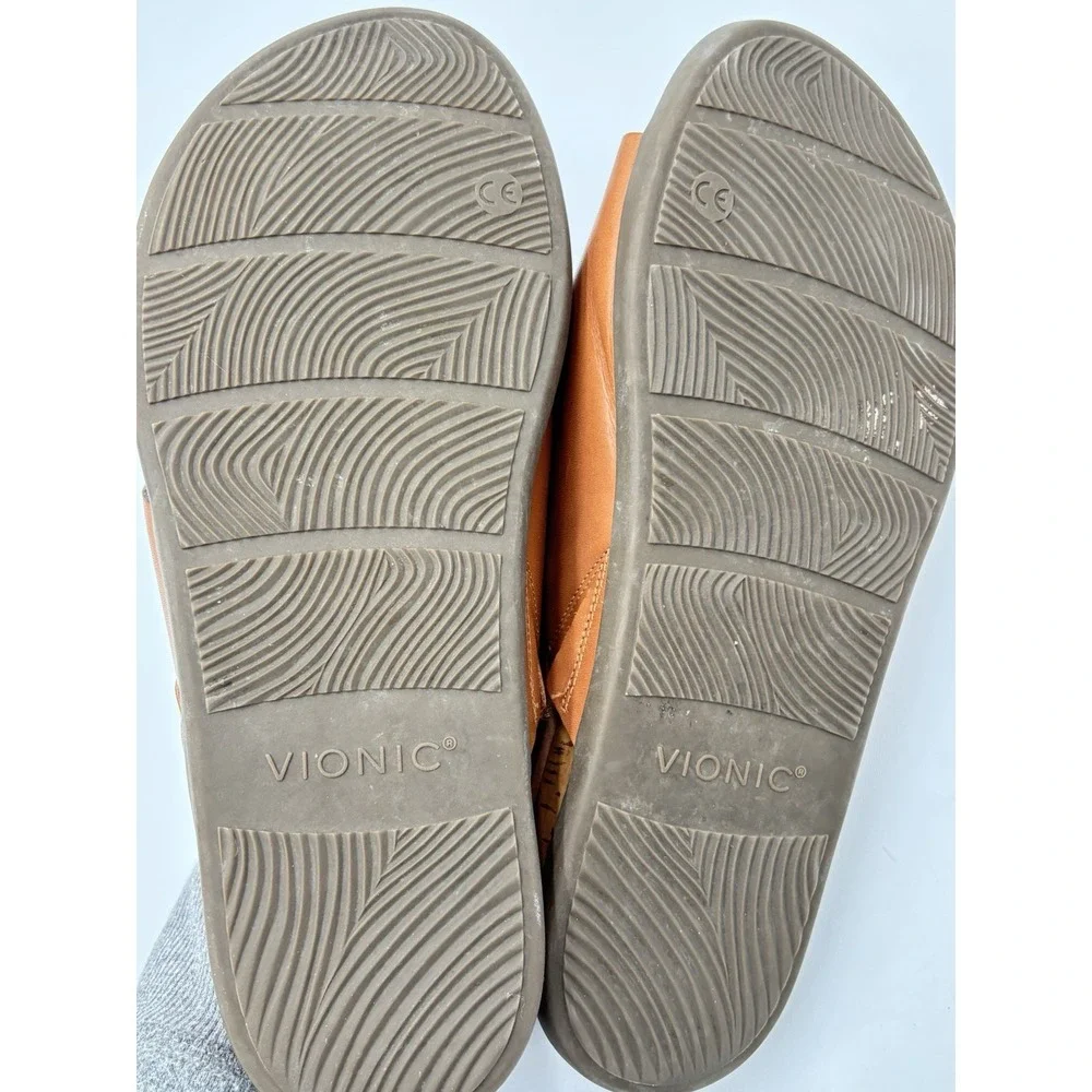 Vionic Cindy Nat Sandals Womens 8.5 Brown Leather Thong Slide Comfort Shoes